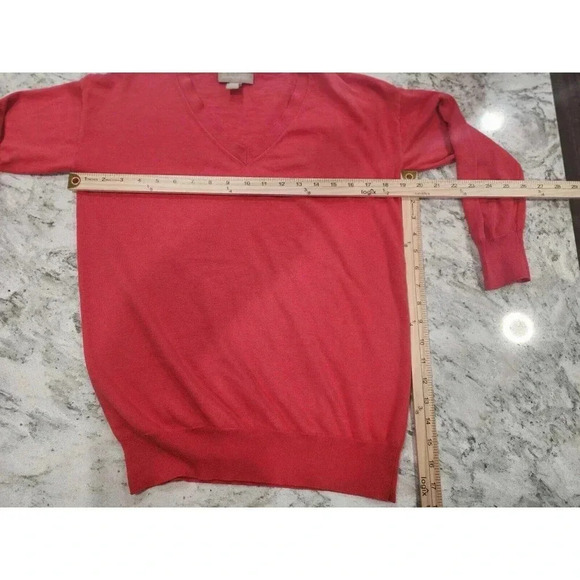 Banana Republic Womens Silk Blend Red Stretch Sweater Size Medium - Picture 4 of 4